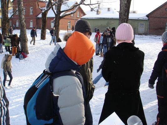 Klikka vaatamaks tissuuruses pilti