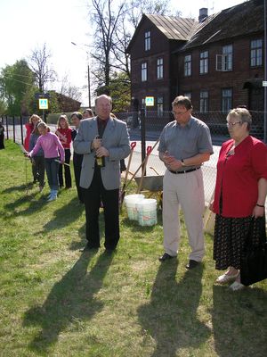 Klikka vaatamaks tissuuruses pilti