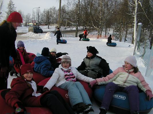 Klikka vaatamaks tissuuruses pilti