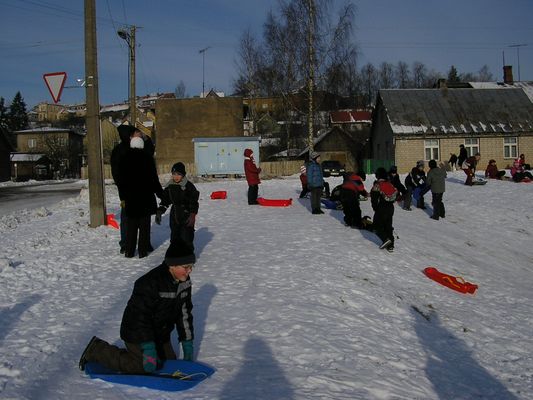 Klikka vaatamaks tissuuruses pilti