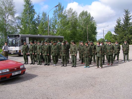 Klikka vaatamaks tissuuruses pilti