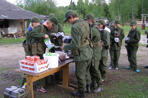 Klikka vaatamaks tissuuruses pilti