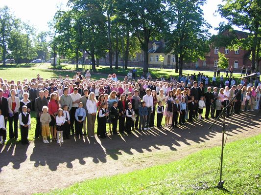 Klikka vaatamaks tissuuruses pilti